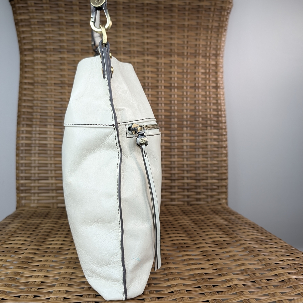 Hobo White Smooth Distressed Style Leather Crossbody Shoulder Bag Fringe Detail - Picture 6 of 16